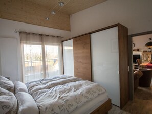 Apartment | 2 bedrooms, iron/ironing board