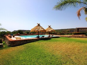 House | Pool - Inviting Holiday Home With Private Pool (Syracuse)