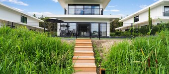 Cosy Villa in Zeewolde With Garden