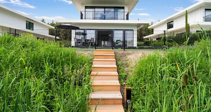 Cosy Villa in Zeewolde With Garden