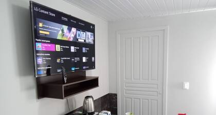 Suite Privativa EM Casa DE Hospedagem Deluxe Acomoda ATÉ 3 Adultos E 1 Criança