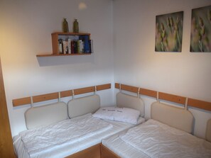 Ferienhaus | 2 Schlafzimmer, individuell eingerichtet, Bettwäsche