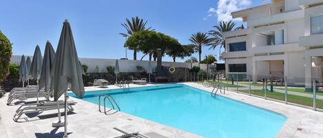 Huoneisto | Uima-allas | Ulkouima-allas