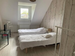 4 sovrum och strykjärn/strykbräda