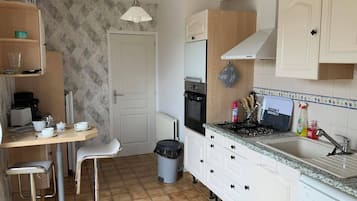 Køleskab, mikrobølgeovn, ovn, opvaskemaskine