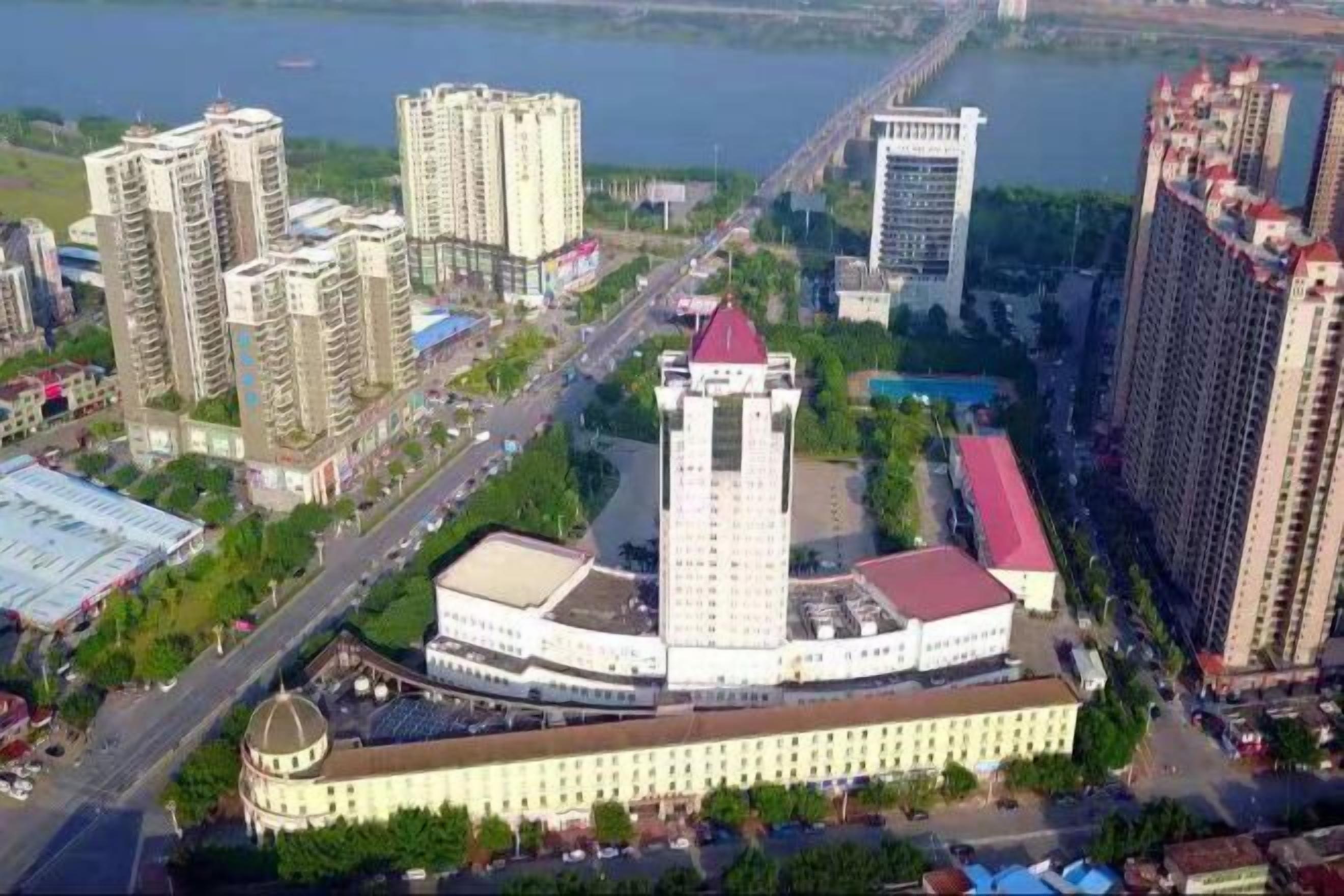 المنشأة من الخارج