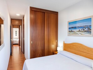 Huis | 3 slaapkamers, individueel gemeubileerd, een strijkplank/strijkijzer