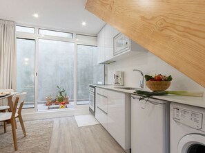 Private kitchen - Fisherhouse23 Comfortable Holiday Residence (Camara de Lobos)