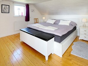 House | 3 bedrooms, individually furnished