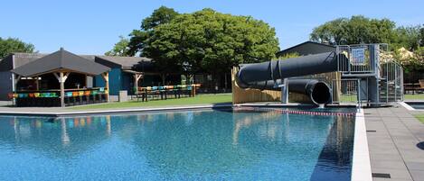 Mobile Home | Piscine | Piscine extérieure