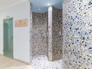 Apartment | Bathroom