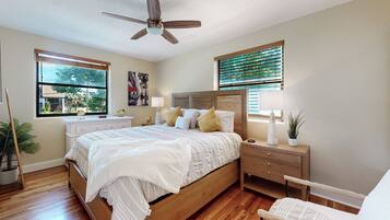 2 slaapkamers, een strijkplank/strijkijzer, wifi, beddengoed