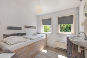 Casa | 3 quartos, individualmente mobiliados