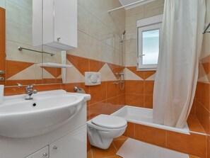 Apartment | Bathroom | Hair dryer - Apartments Villa Juric- Studio (Baska Voda)