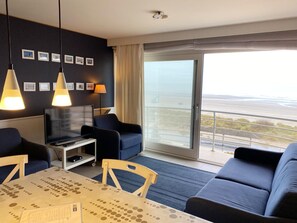 Living room - Apartment With Bicycle Storag (Nieuwpoort)