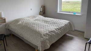 2 habitaciones y muebles diferentes 