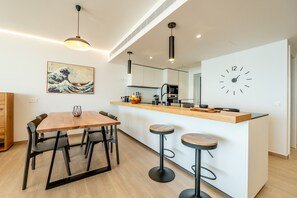 Dining - AMAZING SEA VIEWS - The Wave II, Pool and Sea View (Fuengirola)