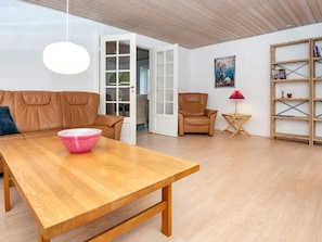 House | Interior - 4 Star Holiday Home in Orsted (Ørsted)