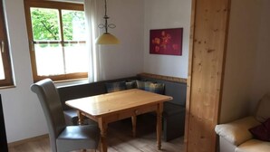 Dining - Snug Apaartment in Oberammergau (Oberammergau)