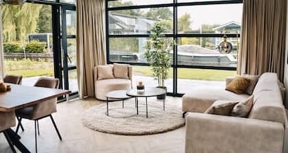 Luxury Waterfront Escape