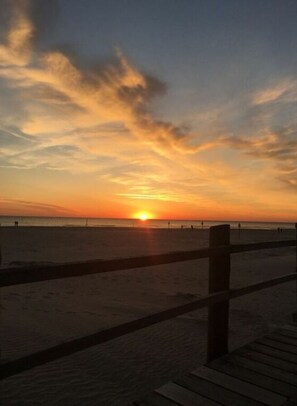 2 bedrooms, individually furnished - Friesenstuv Modern Retreat (Toenning)