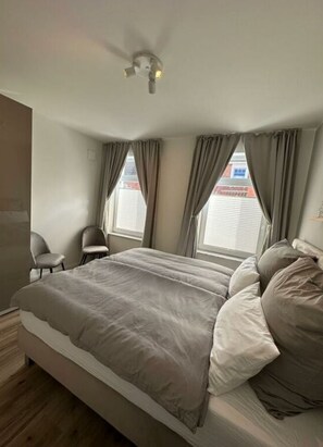 House | 2 bedrooms, individually furnished - Friesenstuv Modern Retreat (Toenning)