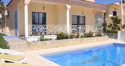 Spacious Villa in the Resort of Vilamoura With Private Swimming Pool