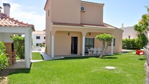 Exterior - Spacious Villa in the Resort of Vilamoura With Private Swimming Pool (Loulé)
