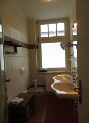 Apartment | Bathroom - Apartment Close to the sea (Binz)