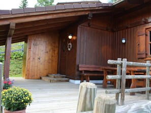 Property grounds - Wiesbachhutte Mountain hut (Reichenau)