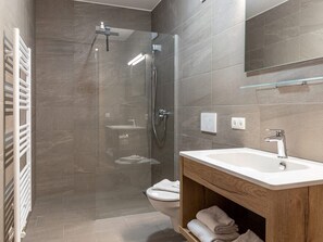 Apartment | Badezimmer