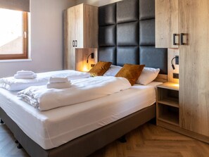 3 bedrooms, individually furnished, bed sheets - Beautiful Apartment 600 m From the ski Lift (Schruns)