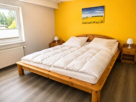 2 habitaciones y muebles diferentes
