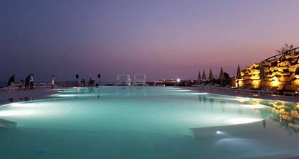 Apartment With Garden or Terrace Near sea