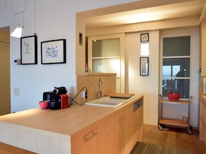 Apartment | Private kitchen | Highchair - Beachfront Bliss in De Haan (De Haan)