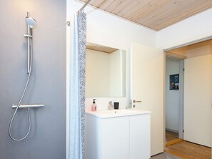 House | Bathroom