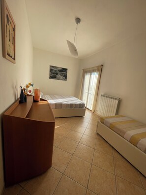 2 soveværelser, skrivebord, weekendseng, gratis Wi-Fi