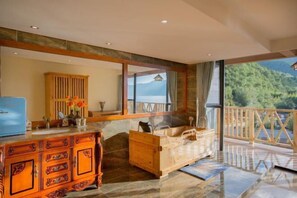 Room - YingHuoChong (Ninglang)