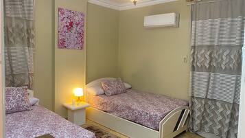 3 Schlafzimmer, Schreibtisch, Bügeleisen/Bügelbrett, kostenloses WLAN