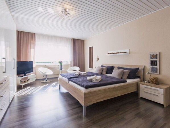 Apartment | 4 bedrooms, individually furnished - Mensfelder Kopf Near Limburg/lahn (Hünfelden)