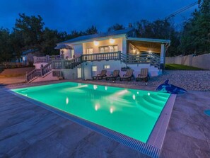 Villa | Pool | Indoor pool, outdoor pool - Apartment in Croatia Near the Adriatic Coast (Vinodol)