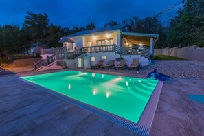 Villa | Piscine | Piscine couverte, piscine extérieure