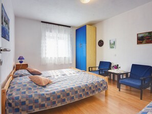 Departamento | 2 habitaciones, muebles diferentes y ropa de cama