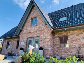 Exterior - Holiday Home by the Baltic Sea (Zingst)