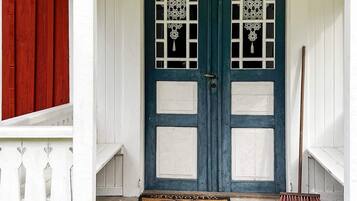 House | Exterior