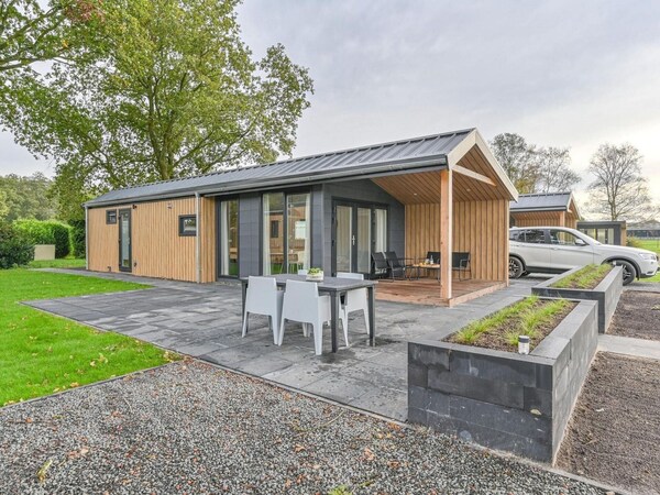 Chalet In Dutch Park With Garden And Terrace - Drenthe