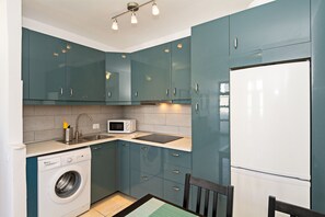Fridge, microwave, coffee/tea maker, electric kettle - Tuscan Seaviews - 2BR Pool & Terrace (Costa Teguise)