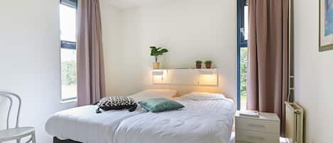 Casa | 3 dormitorios, mobiliario individual, ropa de cama