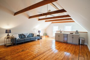 Smart TV, fireplace, printers