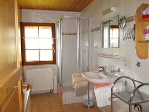 Apartment | Badezimmer